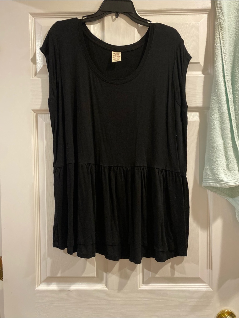 Faded Glory Black Short Sleeve Peplum Tunic